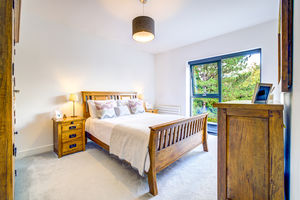 Photo 21- click for photo gallery